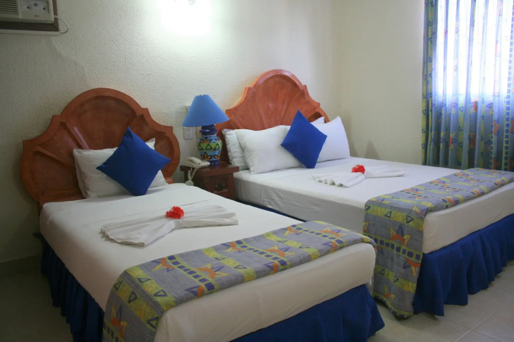 Suites Cancun Center