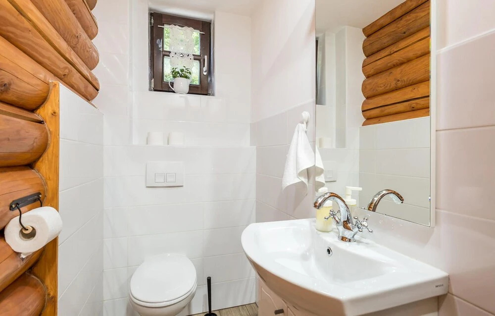 4 Bedroom Lovely Home In Otocac