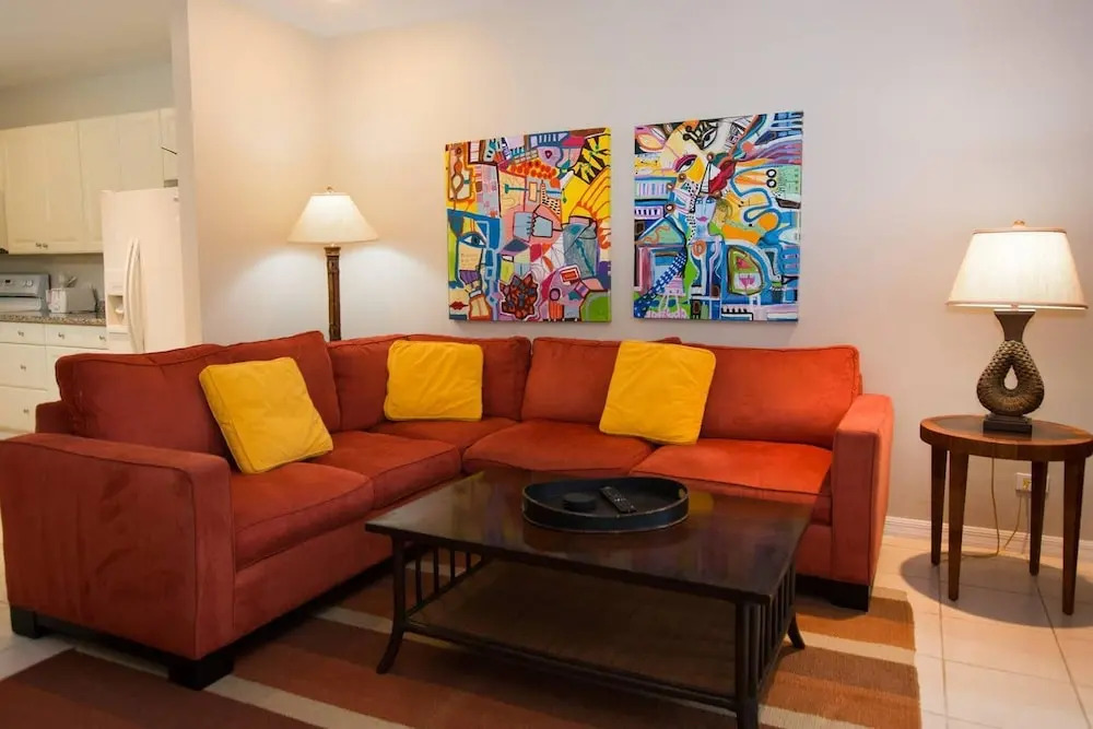 Extra-large 1 Bedroom 2nd Floor Luxury at Pacifico