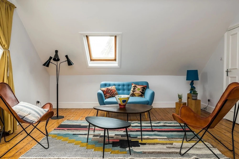 NEW Bohemian 2 Bedroom Victorian Flat in Dalston