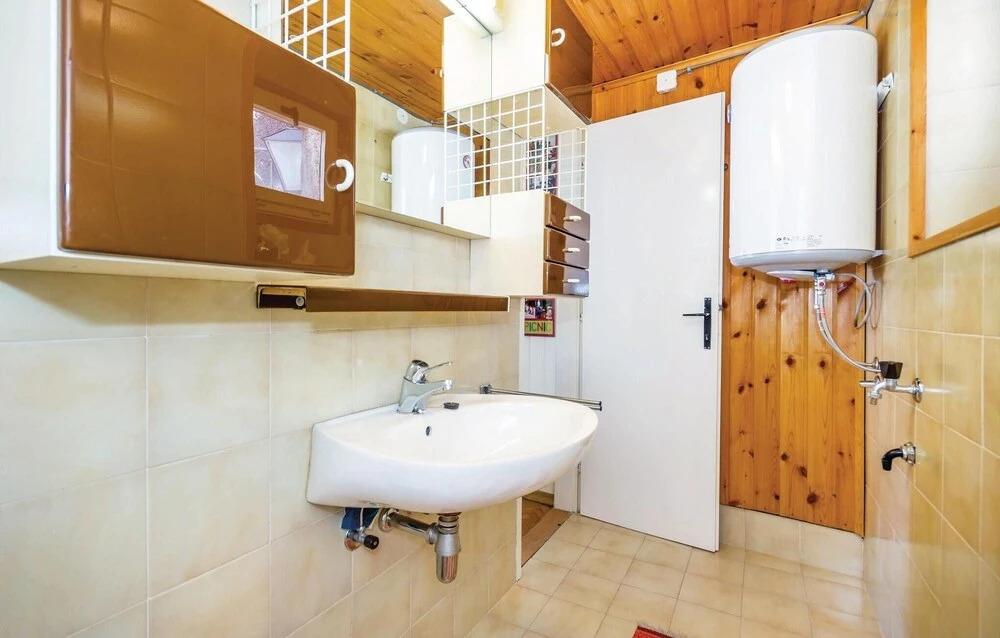 Amazing Home in Kastav With Wifi and 2 Bedrooms