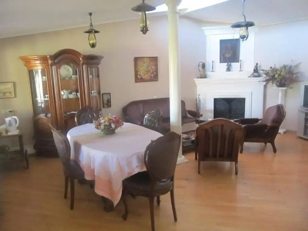 Tsisana Guest House