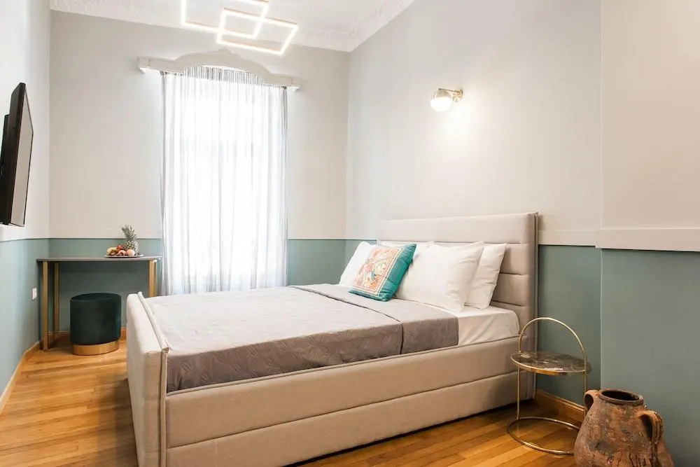 Step One | Luxury Suites right in the heart of Acropolis next to metro station