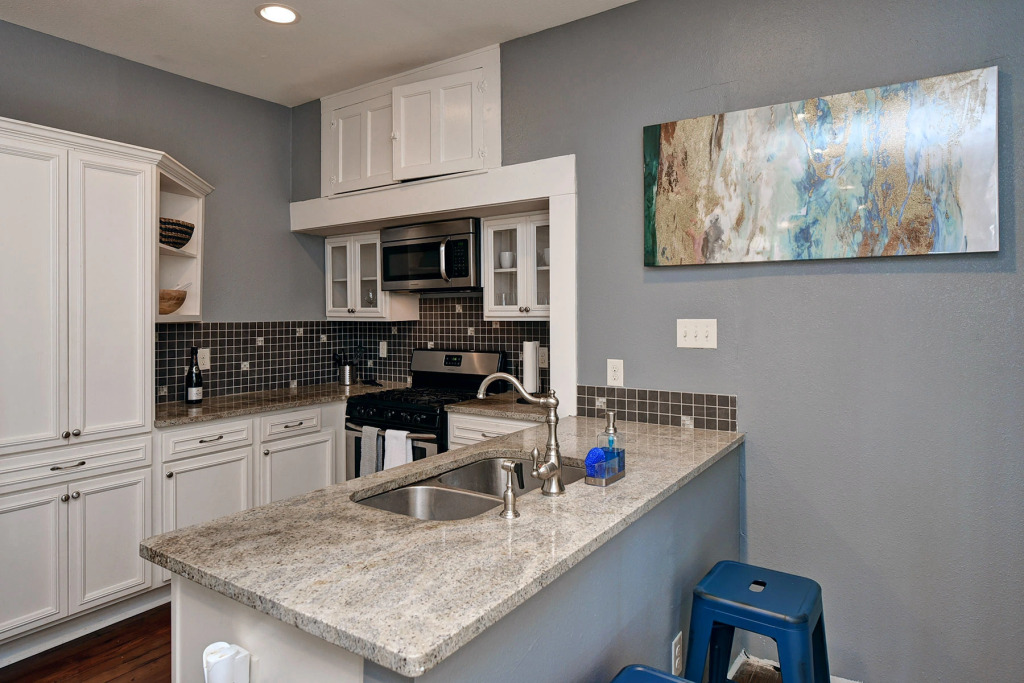 Cozy Downtown Historic House - Casa Verde