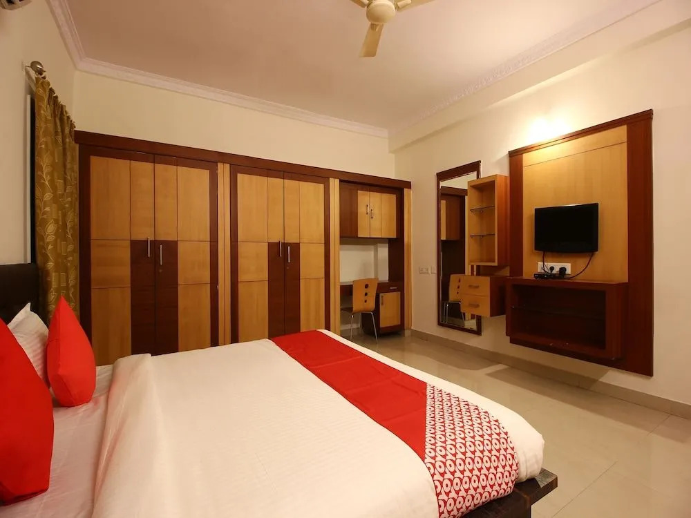 OYO 22279 Flagship Hotel Pavan