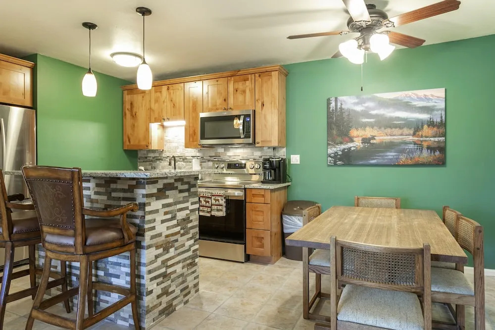 C305 W Beaver Creek Blvd 2 Bedroom Condo by RedAwning