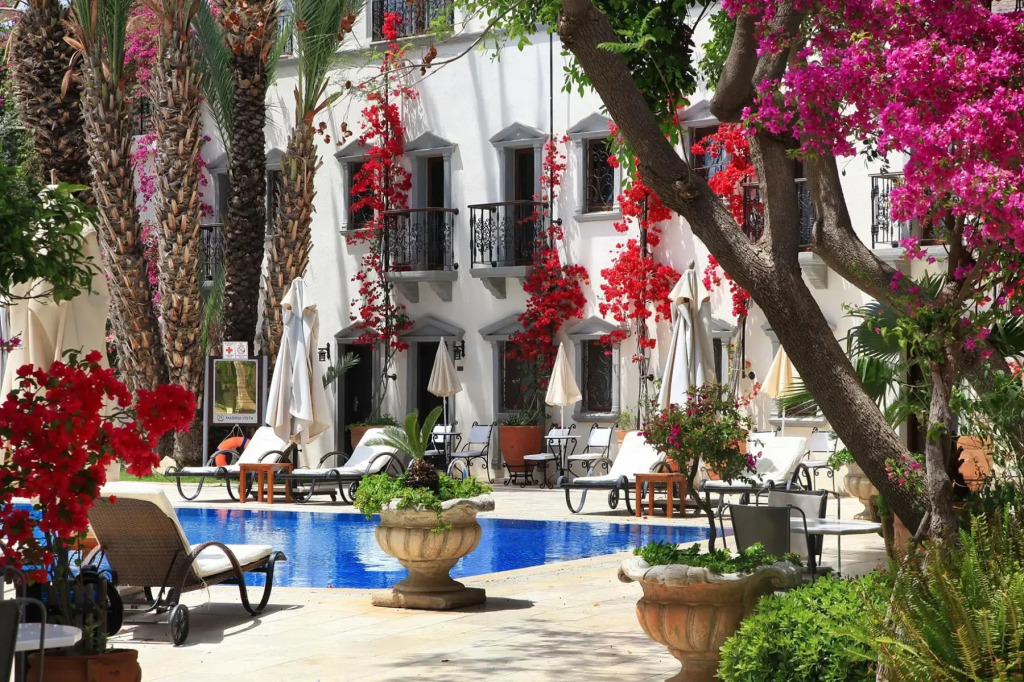 DoubleTree by Hilton Bodrum Marina Vista