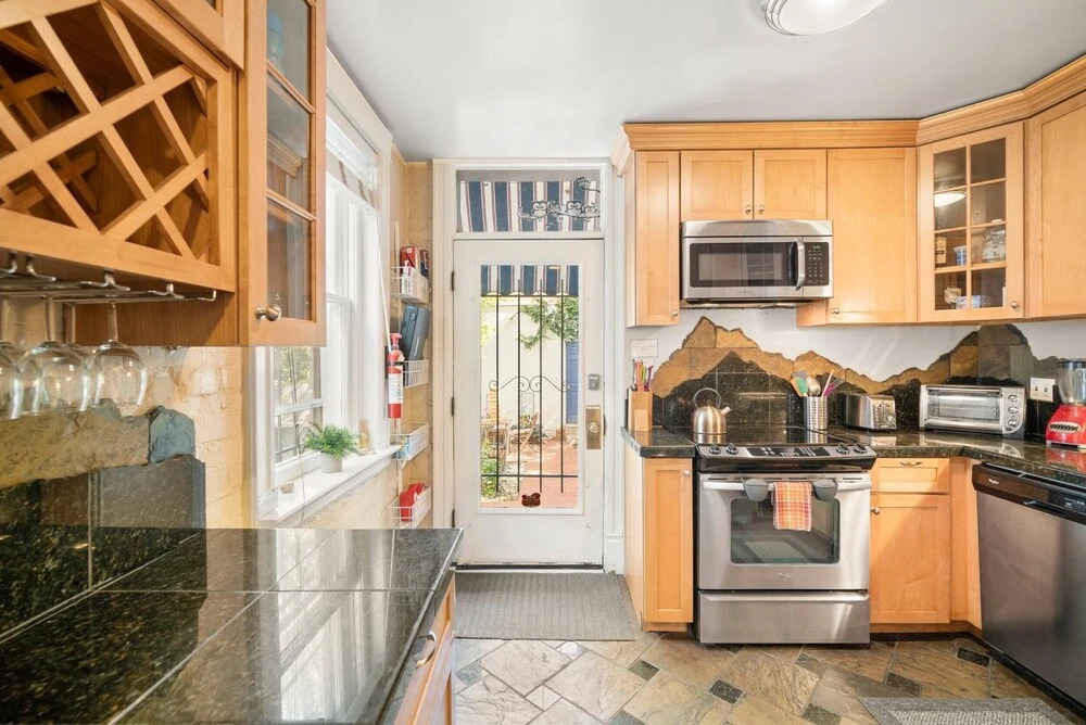 3 Bedroom House with Patio near Cap Hill