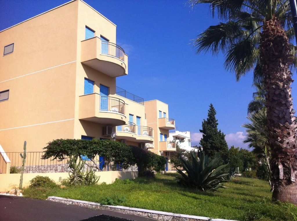 EliHotel