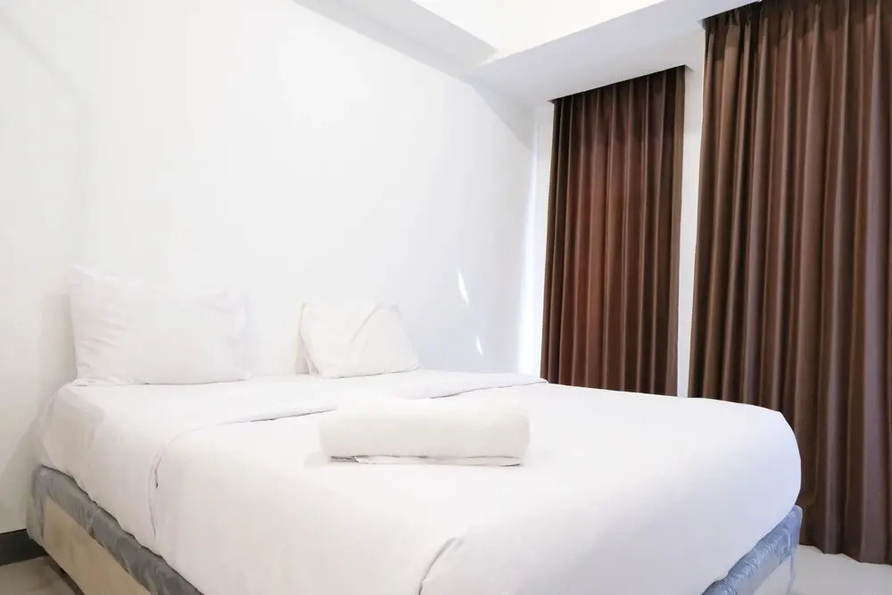 Cozy Stay Studio Apartment With Access To Mall At Supermall Mansion