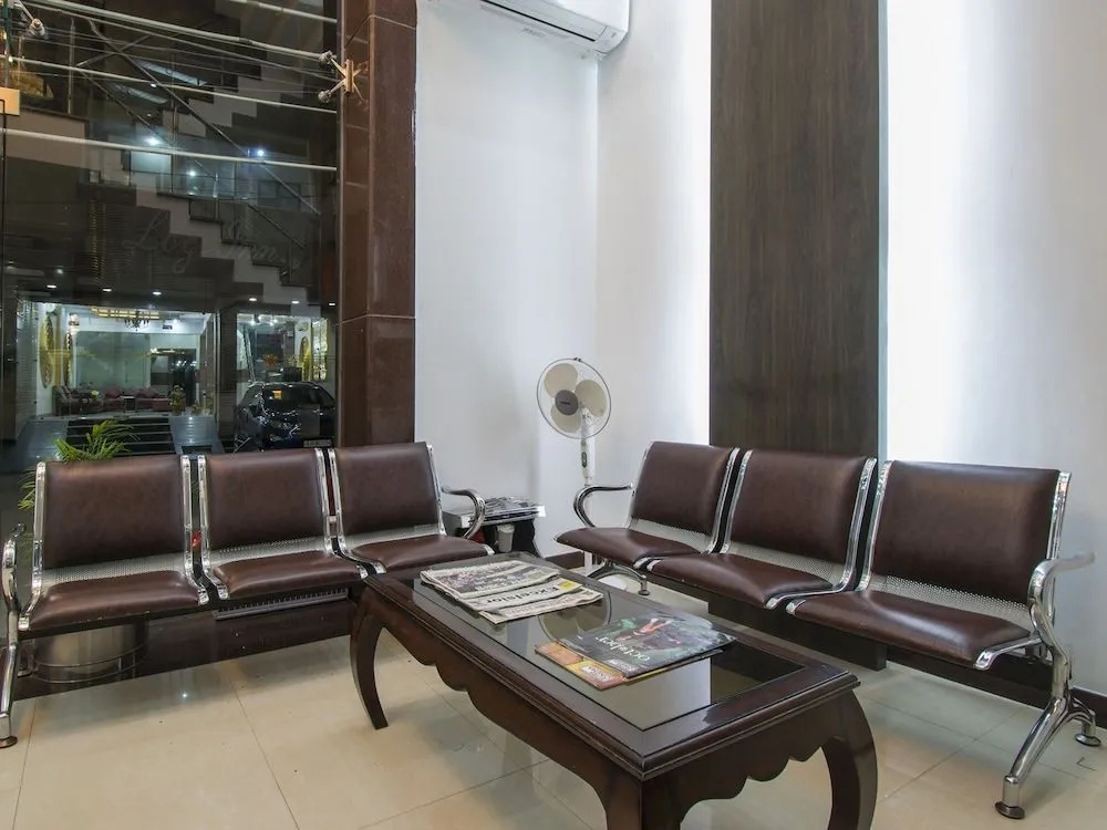 OYO 5101 Hotel Char Chinar
