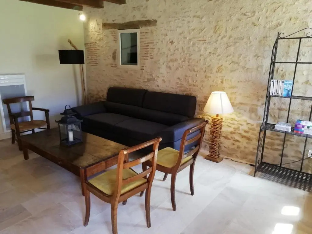 Gîte familial au calme avec parc et jardin, pour 8 personnes, près d’un château historique - FR-1-586-15