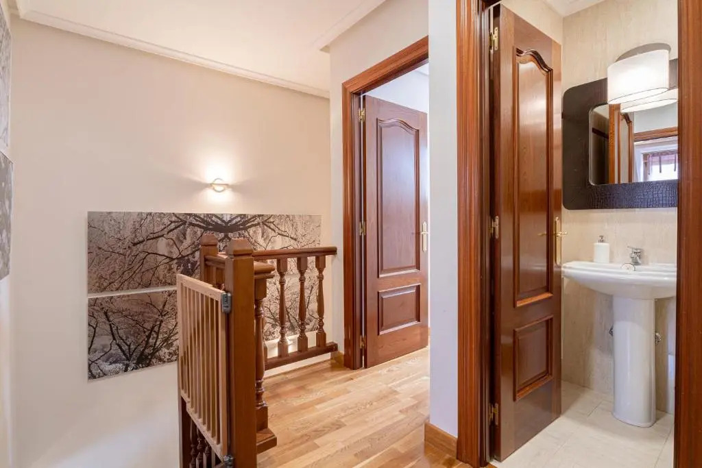 De La Guardia Suite Rosal