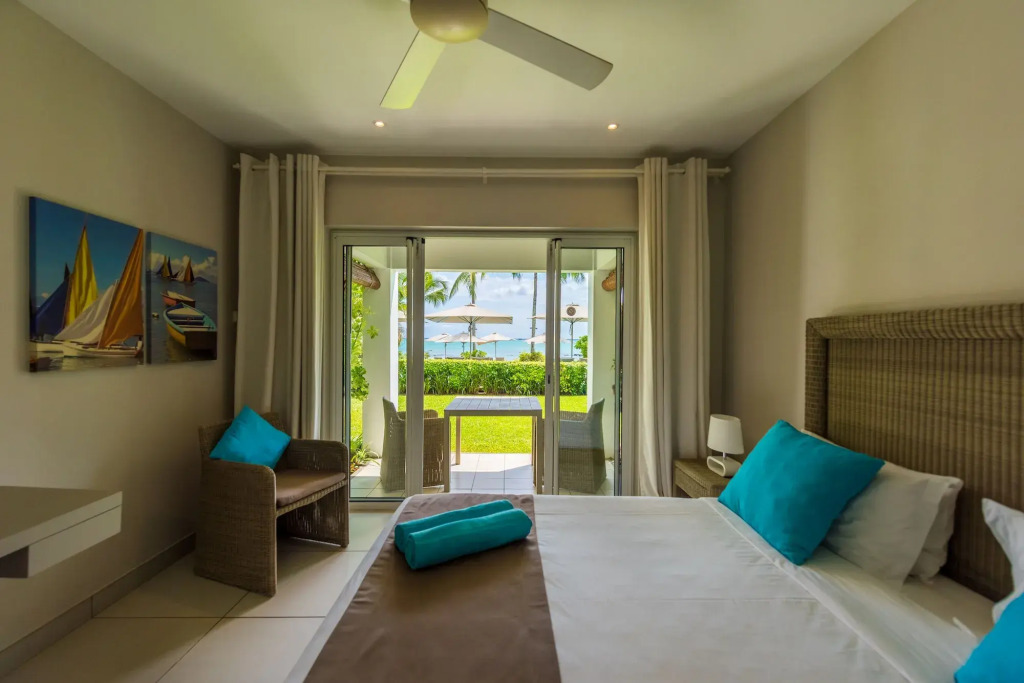 Mon Choisy Beach R