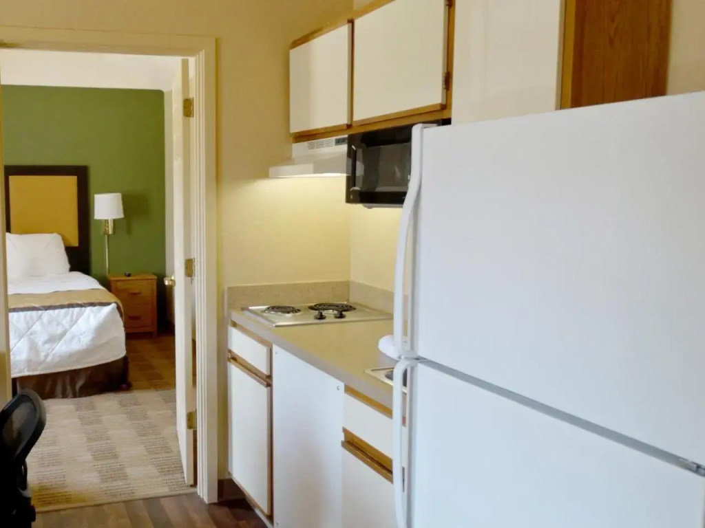 Homestead Studio Suites - Kansas City - Airport