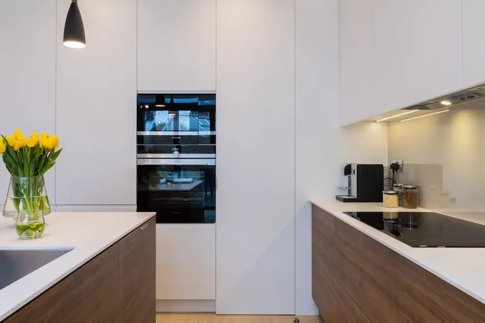 Luxury double room in West London home