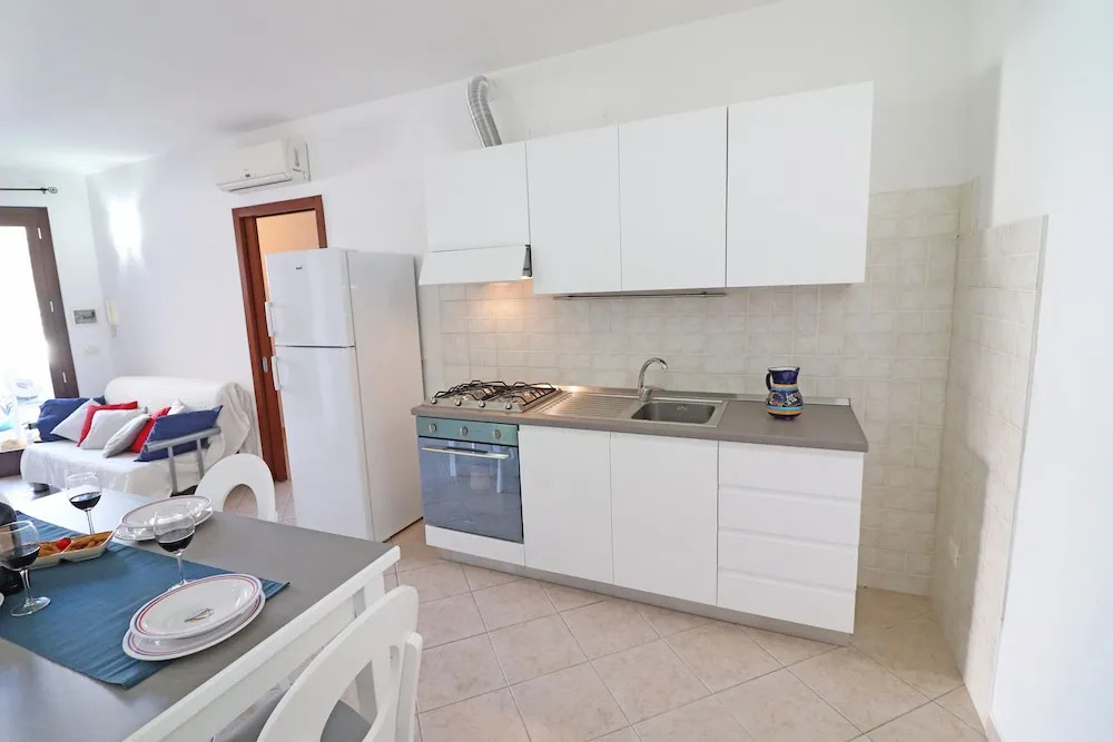 House Holidays Yasmine To Otranto 6 Places