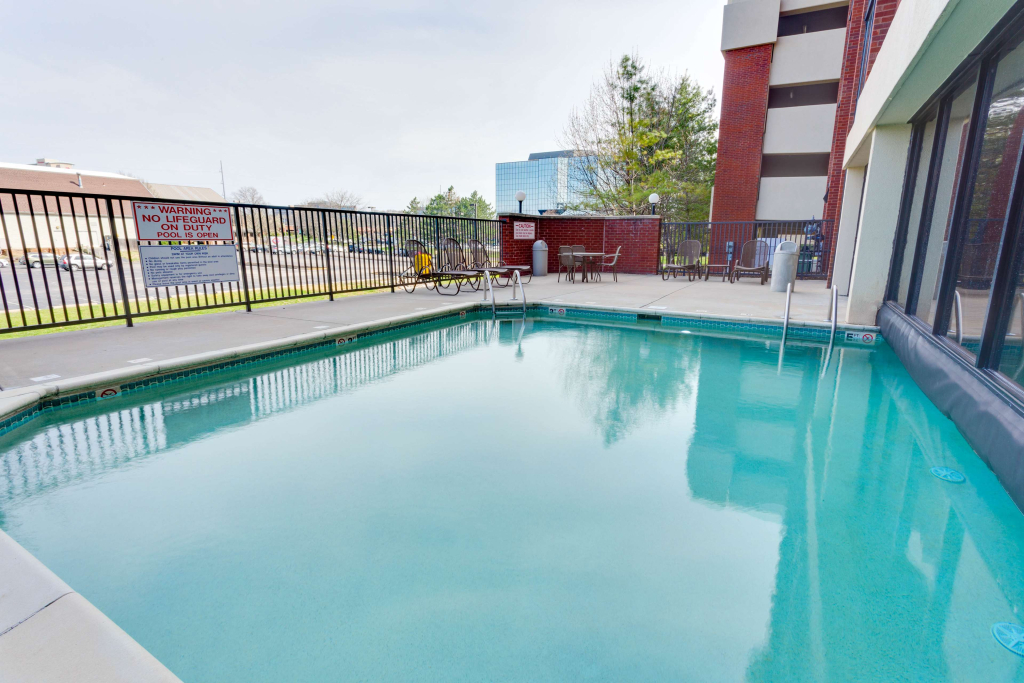 Drury Inn & Suites Kansas City Overland Park