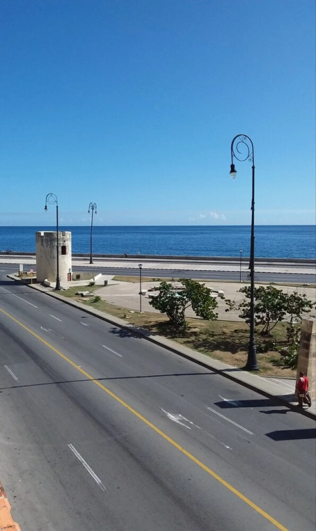 Sra Margarita Vista al Mar