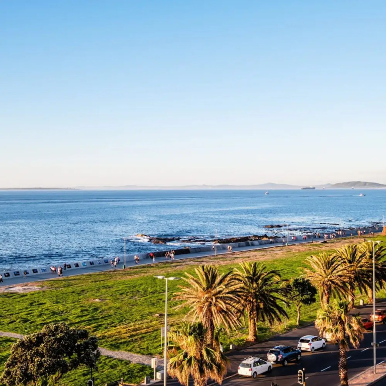 Stunning 3-bedroom Sea Point Retreat Marin