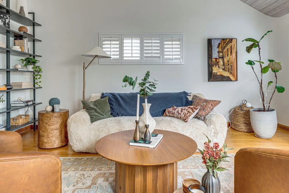 Walk to Venice Beach! Couples Apt w/ Rooftop Deck