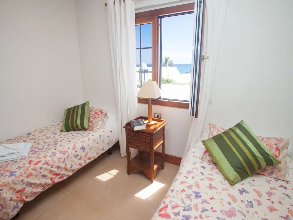 Nice and Cozy Holiday Home With Private Pool and Amazing sea View