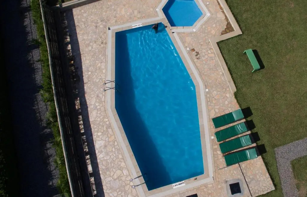 Buvi Lodge Limited