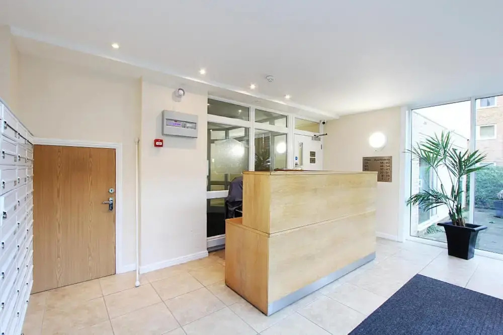 Cozy London Stratford Apartment With Gym