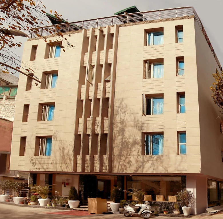 The Shanti Plaza - Travelers choice awarded 2025 - New Delhi Railway Station, Paharganj