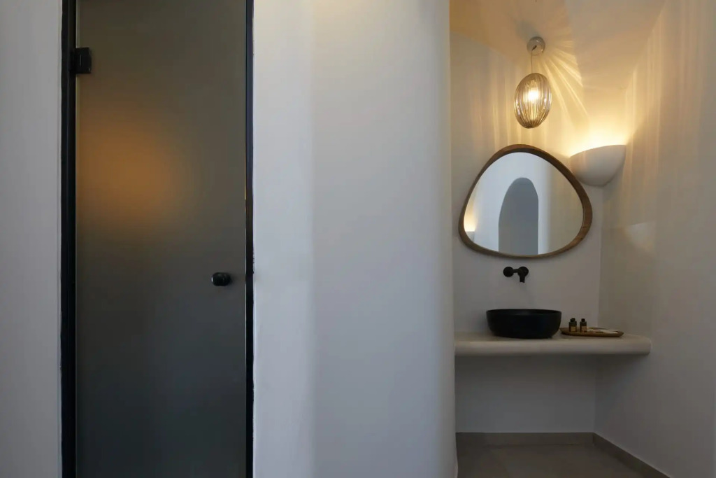 Aecon Suites