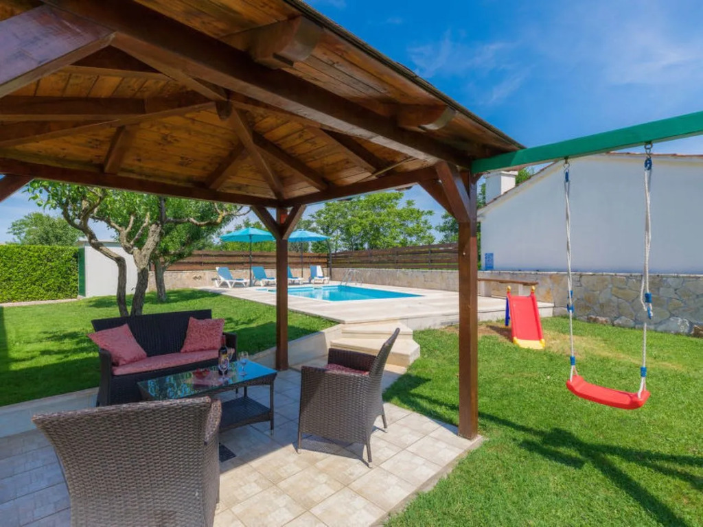 Holiday Home Nikolina by Interhome