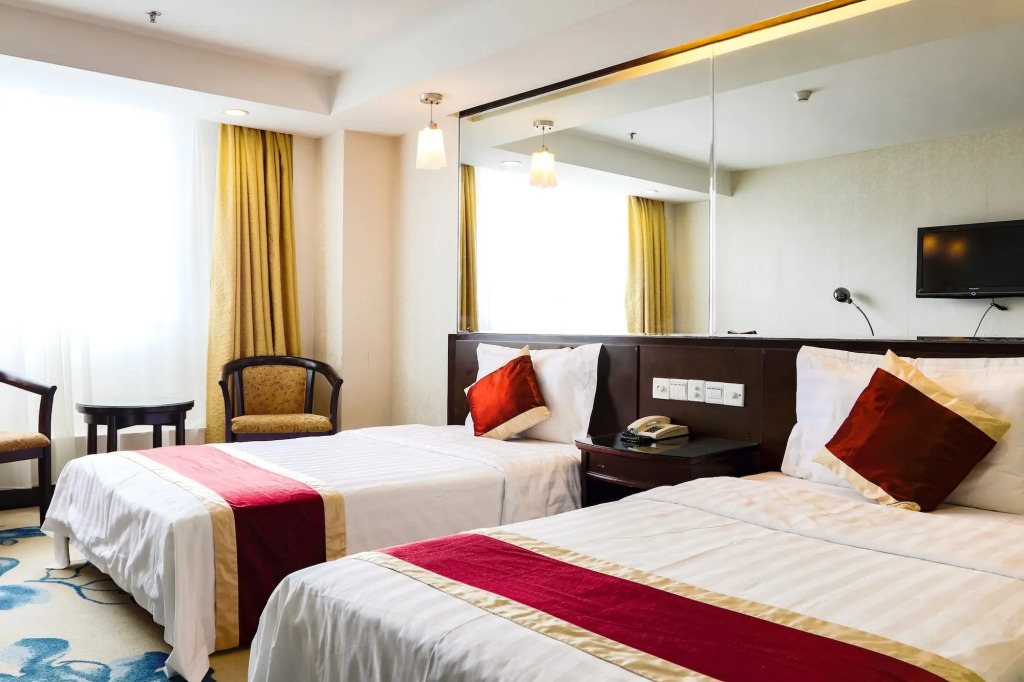 New World Hotel