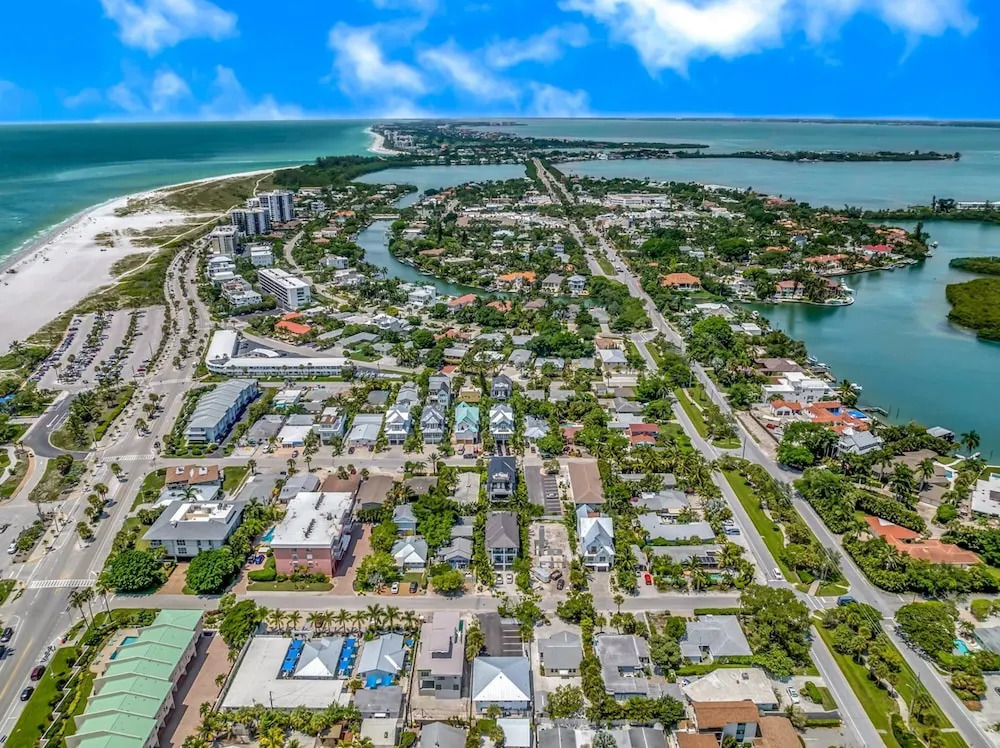 Endless Summer in Sarasota