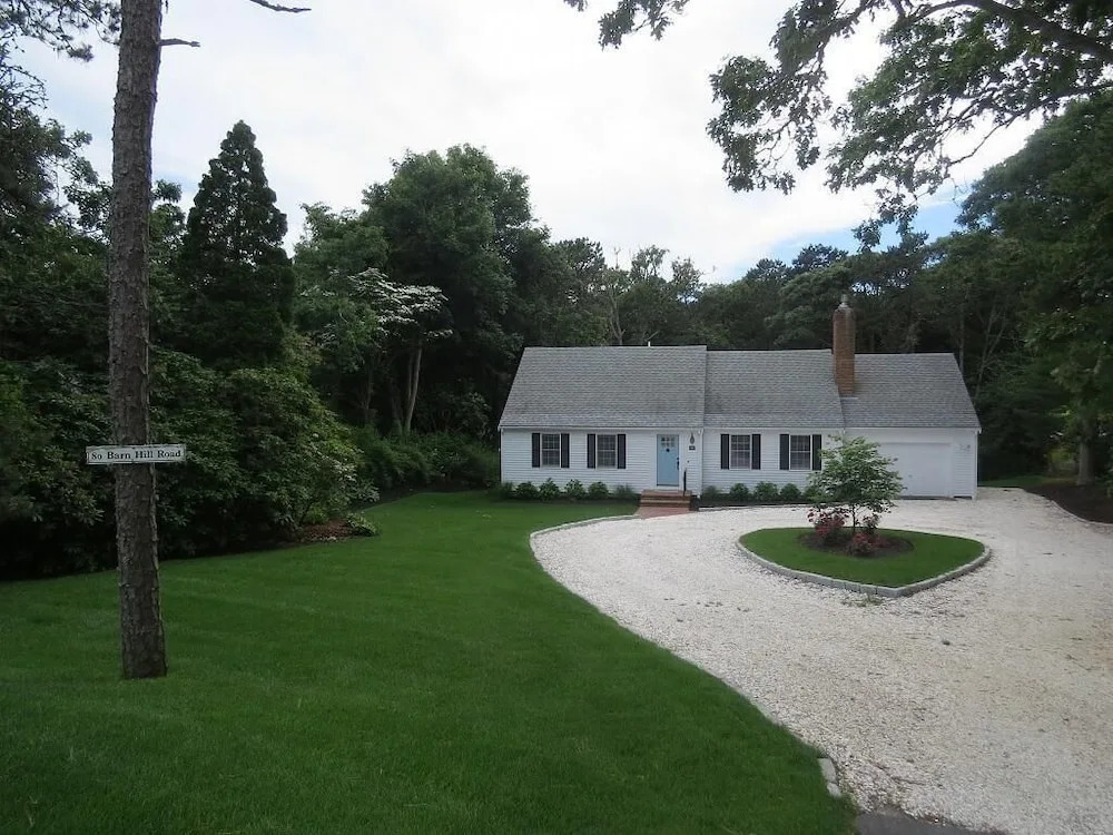 80 Barn Hill Road - Three Bedroom House