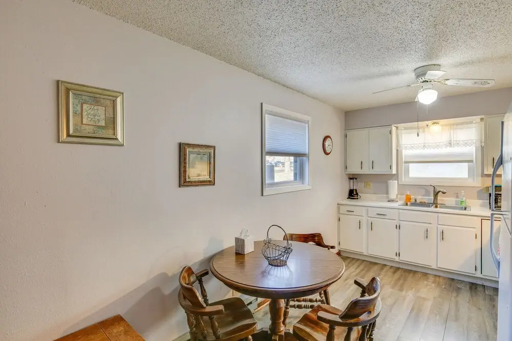 Downtown Pierre Apartment ~ 1/2 Mi to River!