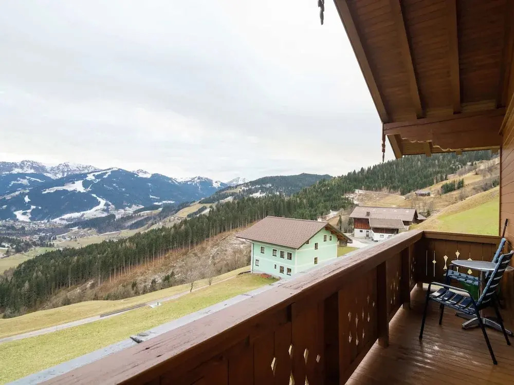 Apartment in Wagrain with Stunning Mountain Views