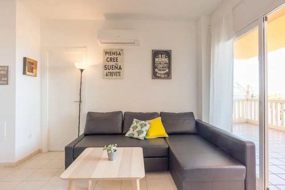 MalagaSuite Higueron Beach&Pool Apartment