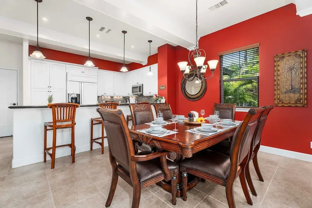 Updated Unit - Perfect Location - Vrkcv
