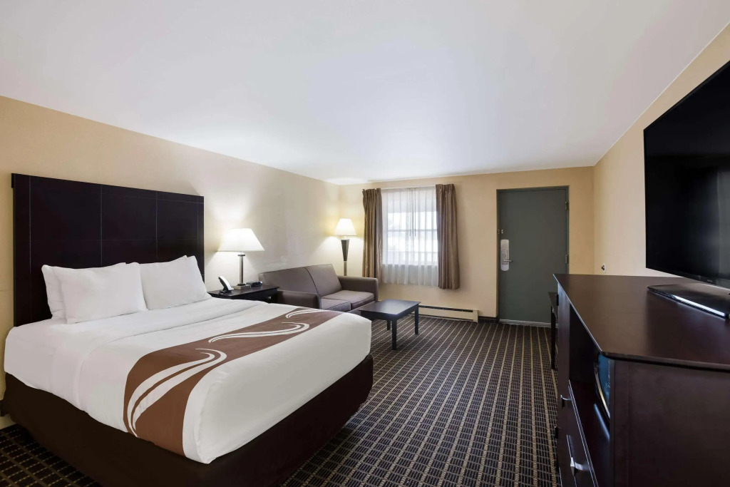 Quality Inn & Suites Big Rapids near University