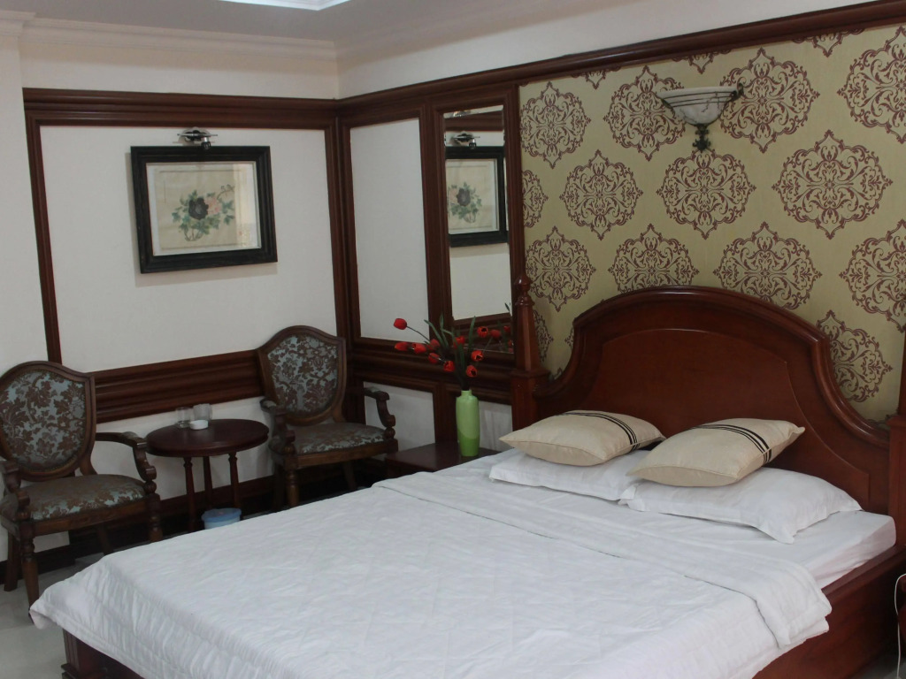 Twin Tiger Hotel