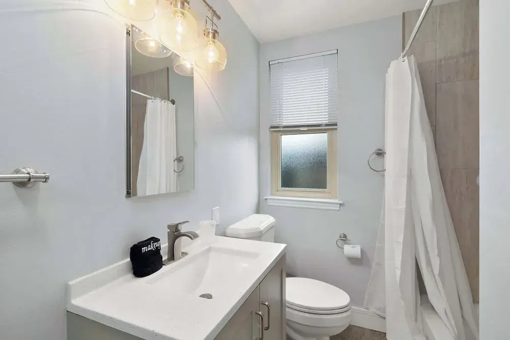 Marbella Lane Impeccable 3BR Delightful Escape