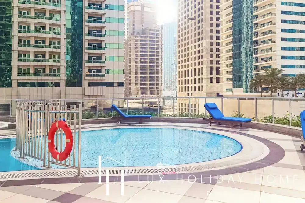 LUX The Dubai Marina View Suite 2