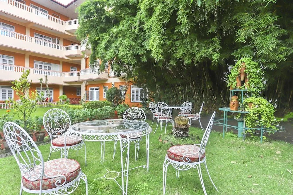 SPOT ON 625 Hotel Melungtse