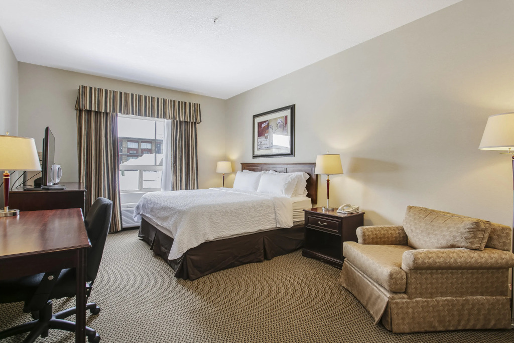Holiday Inn & Suites Lloydminster by IHG