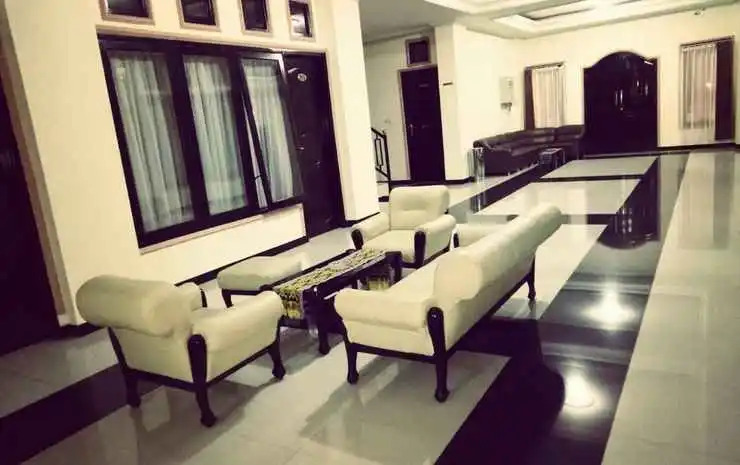 Dena Hotel