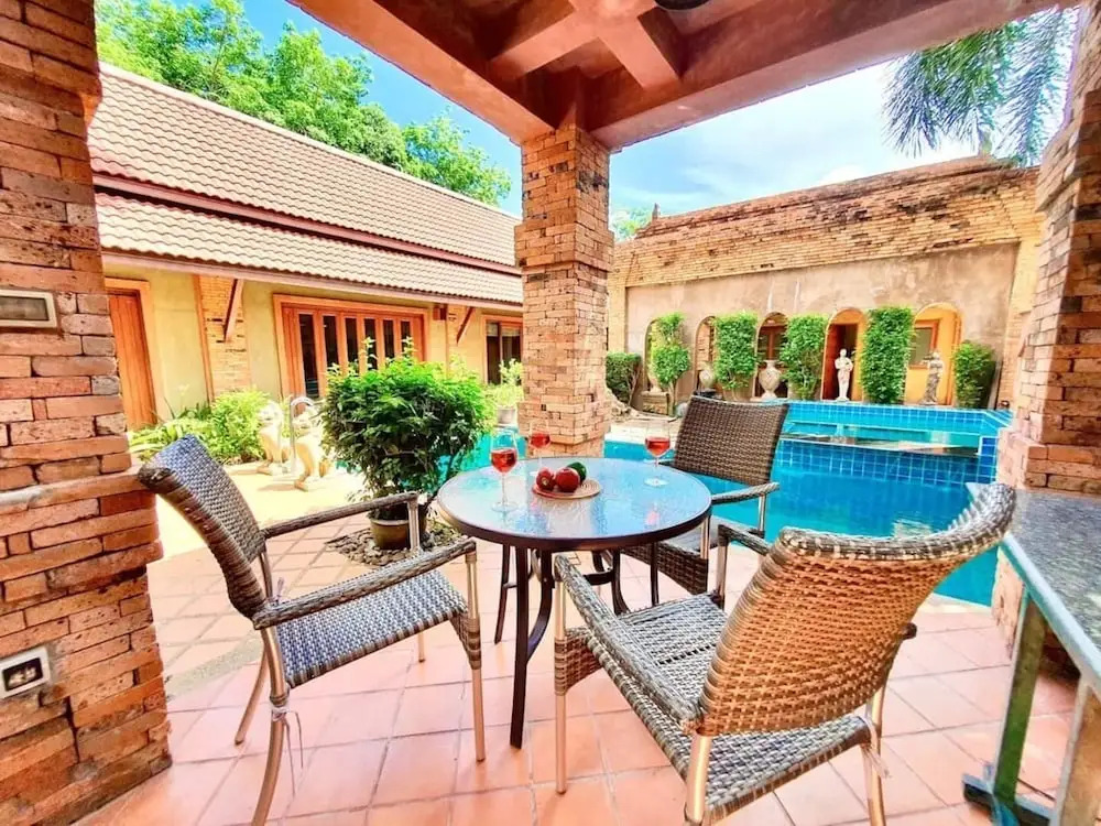 Balinese Pool Villa in Rawai