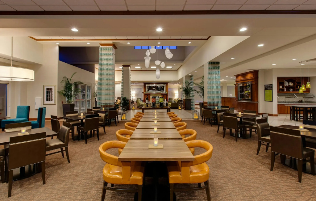 Hilton Garden Inn Lake Forest Mettawa