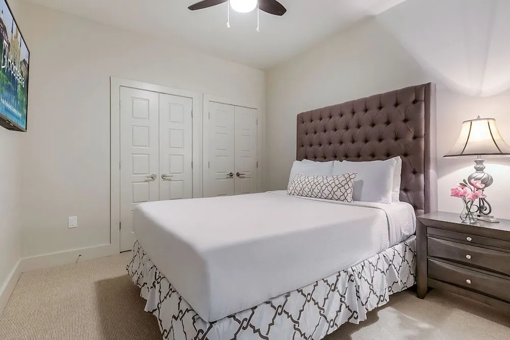 Elegant Condos in NOLA with Rooftop Pool