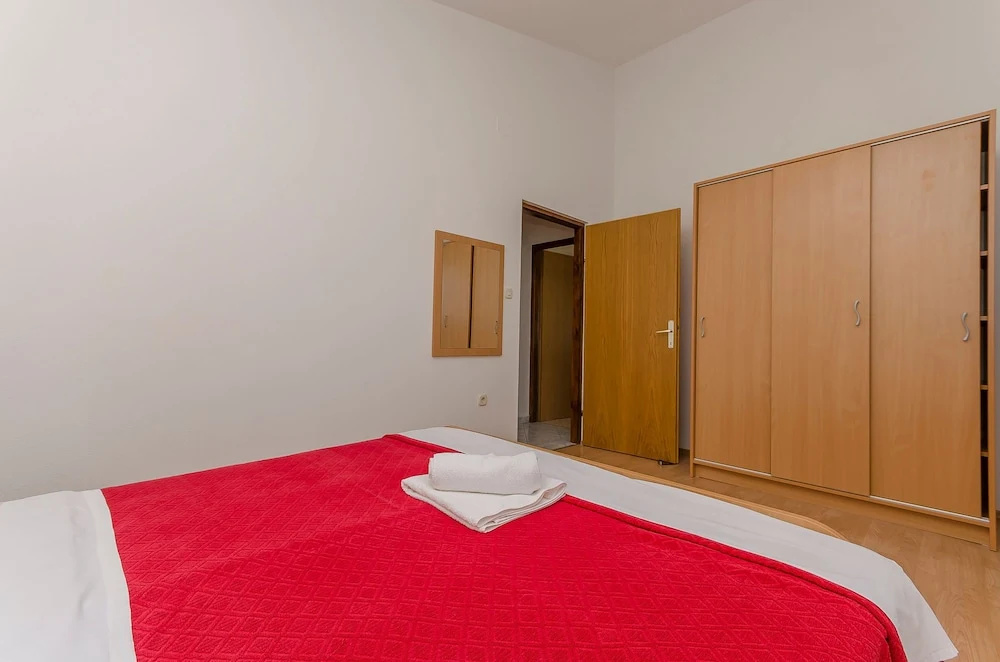 Apartments Sklopina