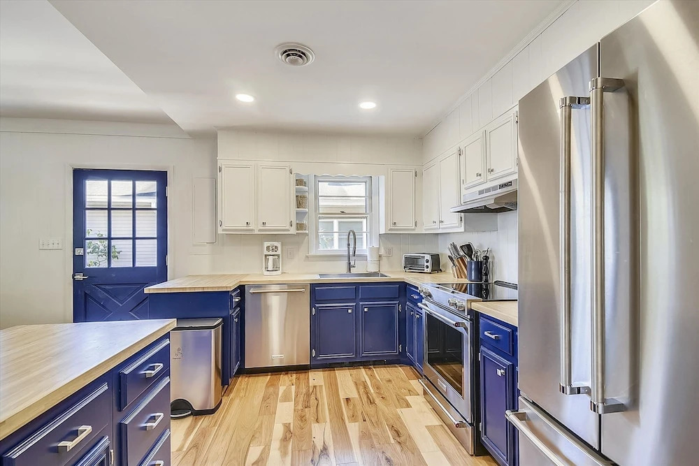 336 Hickman Street by Long & Foster